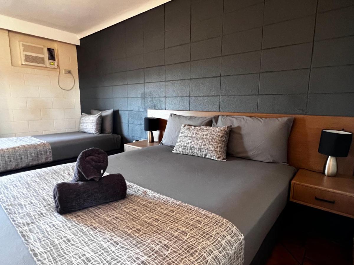 Hospitality Port Hedland Motel Buitenkant foto